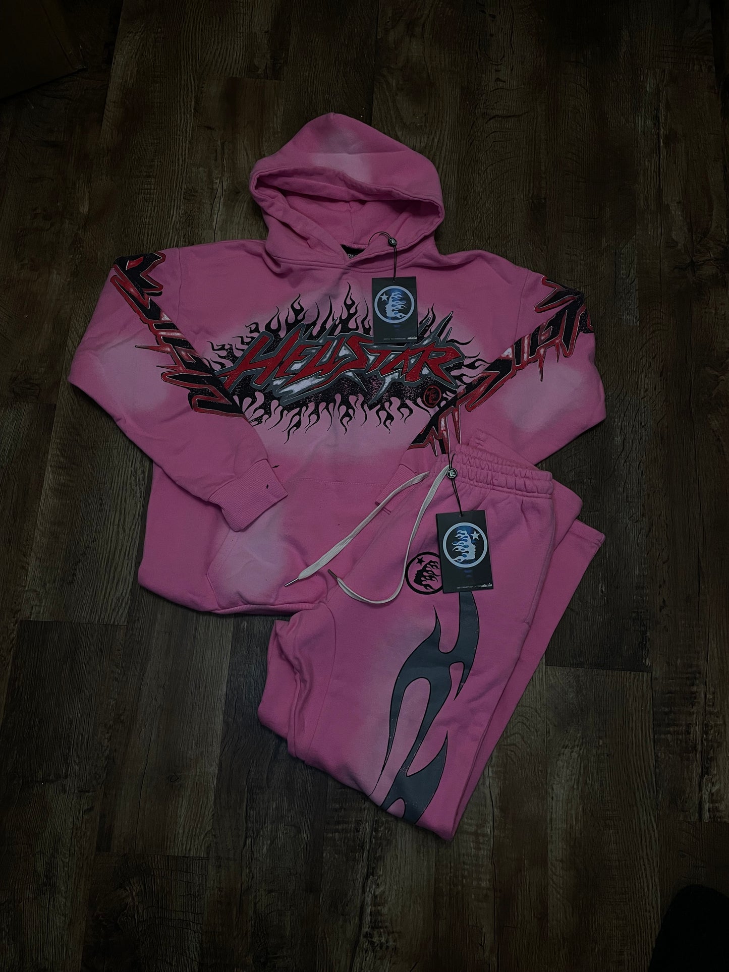 hellstar brainwashed pink sweatsuit