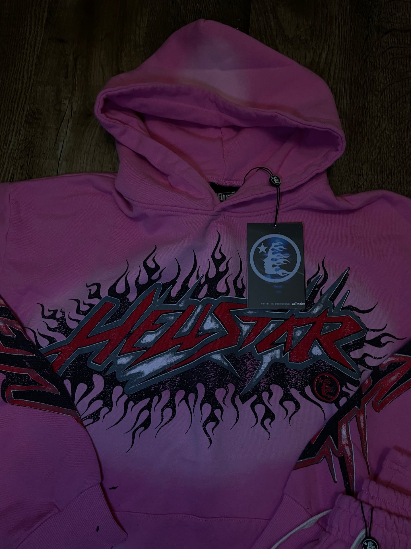 hellstar brainwashed pink sweatsuit